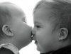 babies-kissing19-600x458.jpg